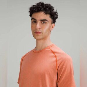 Lululemon Men’s Metal Vent Tech Training / Workout Tee‎ | Size L | Orange